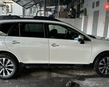 Белый Субару Аутбек, объемом двигателя 2.46 л и пробегом 217 тыс. км за 15000 $, фото 13 на Automoto.ua