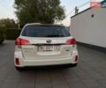 Білий Субару Аутбек, об'ємом двигуна 2 л та пробігом 176 тис. км за 12900 $, фото 10 на Automoto.ua