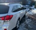 Белый Субару Аутбек, объемом двигателя 2 л и пробегом 230 тыс. км за 12800 $, фото 1 на Automoto.ua