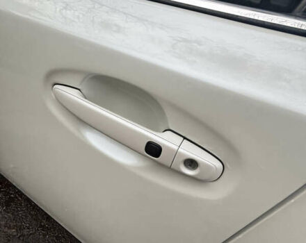 Білий Субару Аутбек, об'ємом двигуна 2 л та пробігом 247 тис. км за 12500 $, фото 14 на Automoto.ua