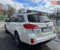 Білий Субару Аутбек, об'ємом двигуна 2 л та пробігом 247 тис. км за 12500 $, фото 5 на Automoto.ua