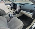 Белый Субару Аутбек, объемом двигателя 2.46 л и пробегом 212 тыс. км за 11300 $, фото 16 на Automoto.ua