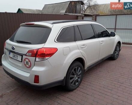 Белый Субару Аутбек, объемом двигателя 2 л и пробегом 243 тыс. км за 9999 $, фото 7 на Automoto.ua
