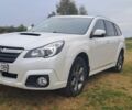 Білий Субару Аутбек, об'ємом двигуна 2 л та пробігом 234 тис. км за 10400 $, фото 1 на Automoto.ua