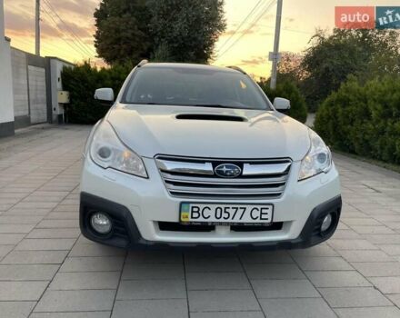 Білий Субару Аутбек, об'ємом двигуна 2 л та пробігом 176 тис. км за 12900 $, фото 9 на Automoto.ua