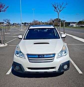 Белый Субару Аутбек, объемом двигателя 2 л и пробегом 147 тыс. км за 13000 $, фото 6 на Automoto.ua