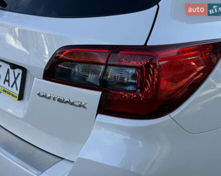 Белый Субару Аутбек, объемом двигателя 2.46 л и пробегом 191 тыс. км за 11499 $, фото 31 на Automoto.ua