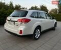 Белый Субару Аутбек, объемом двигателя 2 л и пробегом 176 тыс. км за 13500 $, фото 2 на Automoto.ua