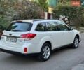 Білий Субару Аутбек, об'ємом двигуна 2 л та пробігом 104 тис. км за 13500 $, фото 6 на Automoto.ua