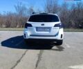 Белый Субару Аутбек, объемом двигателя 2.46 л и пробегом 202 тыс. км за 12600 $, фото 2 на Automoto.ua