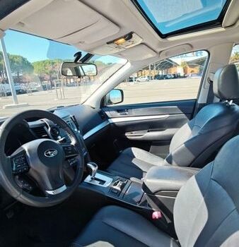 Белый Субару Аутбек, объемом двигателя 2 л и пробегом 147 тыс. км за 13000 $, фото 19 на Automoto.ua