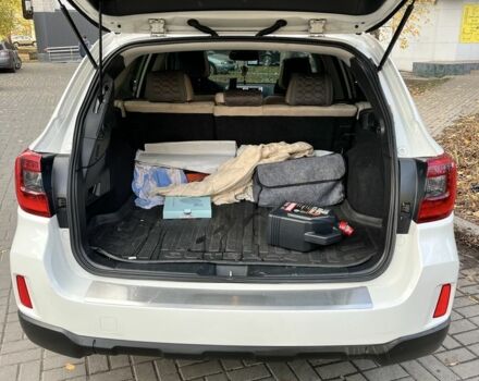 Білий Субару Аутбек, об'ємом двигуна 2.5 л та пробігом 190 тис. км за 13000 $, фото 7 на Automoto.ua