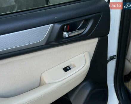 Белый Субару Аутбек, объемом двигателя 2.46 л и пробегом 191 тыс. км за 11499 $, фото 60 на Automoto.ua