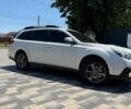 Белый Субару Аутбек, объемом двигателя 2 л и пробегом 290 тыс. км за 12500 $, фото 3 на Automoto.ua