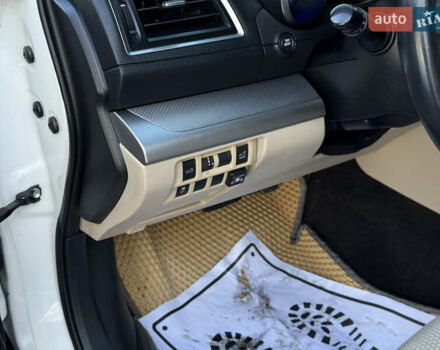 Белый Субару Аутбек, объемом двигателя 2.46 л и пробегом 191 тыс. км за 11499 $, фото 39 на Automoto.ua