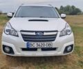 Белый Субару Аутбек, объемом двигателя 2 л и пробегом 228 тыс. км за 10700 $, фото 3 на Automoto.ua