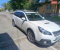 Белый Субару Аутбек, объемом двигателя 2 л и пробегом 100 тыс. км за 12000 $, фото 2 на Automoto.ua