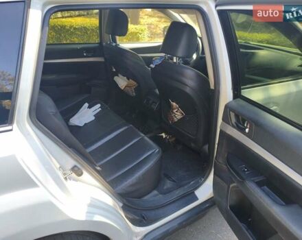 Білий Субару Аутбек, об'ємом двигуна 2.5 л та пробігом 155 тис. км за 8999 $, фото 1 на Automoto.ua