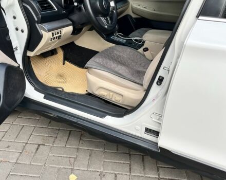 Білий Субару Аутбек, об'ємом двигуна 2.5 л та пробігом 190 тис. км за 13000 $, фото 2 на Automoto.ua