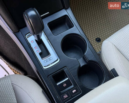 Белый Субару Аутбек, объемом двигателя 2.46 л и пробегом 191 тыс. км за 11499 $, фото 53 на Automoto.ua