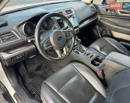 Білий Субару Аутбек, об'ємом двигуна 2.5 л та пробігом 142 тис. км за 16000 $, фото 20 на Automoto.ua