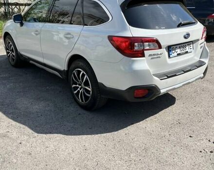 Білий Субару Аутбек, об'ємом двигуна 2 л та пробігом 346 тис. км за 11800 $, фото 7 на Automoto.ua