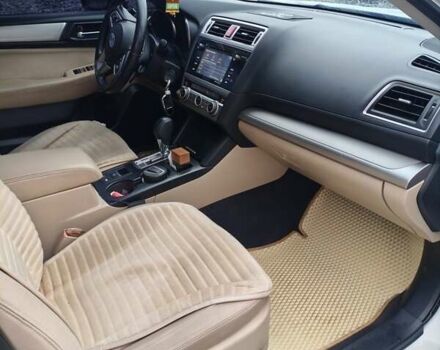 Белый Субару Аутбек, объемом двигателя 2.46 л и пробегом 275 тыс. км за 13300 $, фото 29 на Automoto.ua