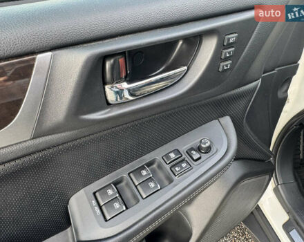 Білий Субару Аутбек, об'ємом двигуна 2.5 л та пробігом 142 тис. км за 16000 $, фото 30 на Automoto.ua