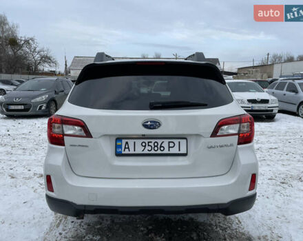Белый Субару Аутбек, объемом двигателя 2.5 л и пробегом 160 тыс. км за 11700 $, фото 4 на Automoto.ua