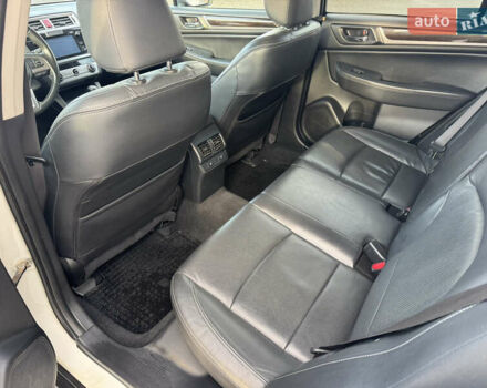 Білий Субару Аутбек, об'ємом двигуна 2.5 л та пробігом 142 тис. км за 16000 $, фото 18 на Automoto.ua