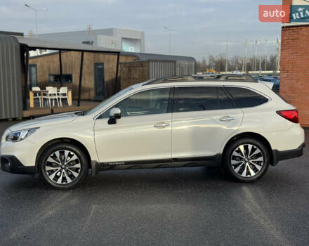 Білий Субару Аутбек, об'ємом двигуна 2.5 л та пробігом 142 тис. км за 16000 $, фото 2 на Automoto.ua