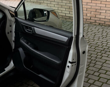 Белый Субару Аутбек, объемом двигателя 2.5 л и пробегом 162 тыс. км за 12300 $, фото 15 на Automoto.ua