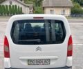 Білий Субару Аутбек, об'ємом двигуна 2.46 л та пробігом 195 тис. км за 16800 $, фото 11 на Automoto.ua