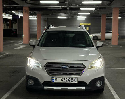 Белый Субару Аутбек, объемом двигателя 2.5 л и пробегом 197 тыс. км за 18000 $, фото 2 на Automoto.ua