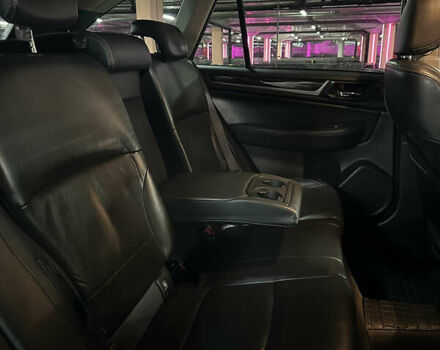 Белый Субару Аутбек, объемом двигателя 2.5 л и пробегом 197 тыс. км за 18000 $, фото 21 на Automoto.ua