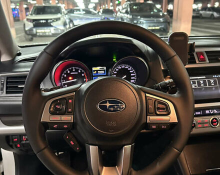 Белый Субару Аутбек, объемом двигателя 2.5 л и пробегом 197 тыс. км за 18000 $, фото 8 на Automoto.ua