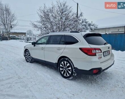 Білий Субару Аутбек, об'ємом двигуна 2 л та пробігом 339 тис. км за 12500 $, фото 5 на Automoto.ua