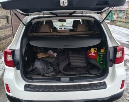 Белый Субару Аутбек, объемом двигателя 2.46 л и пробегом 275 тыс. км за 13300 $, фото 25 на Automoto.ua