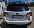 Білий Субару Аутбек, об'ємом двигуна 2 л та пробігом 141 тис. км за 11999 $, фото 4 на Automoto.ua