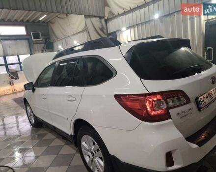 Білий Субару Аутбек, об'ємом двигуна 2.46 л та пробігом 133 тис. км за 14000 $, фото 12 на Automoto.ua
