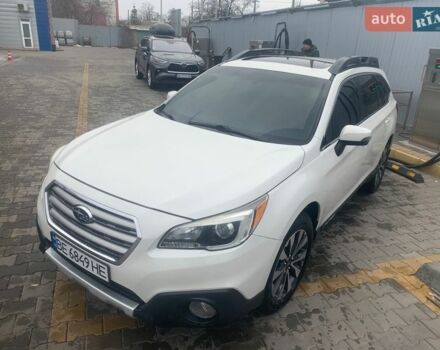 Белый Субару Аутбек, объемом двигателя 2.46 л и пробегом 200 тыс. км за 13500 $, фото 3 на Automoto.ua