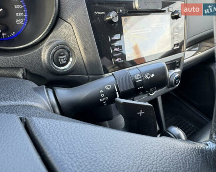 Білий Субару Аутбек, об'ємом двигуна 2.5 л та пробігом 142 тис. км за 16000 $, фото 35 на Automoto.ua