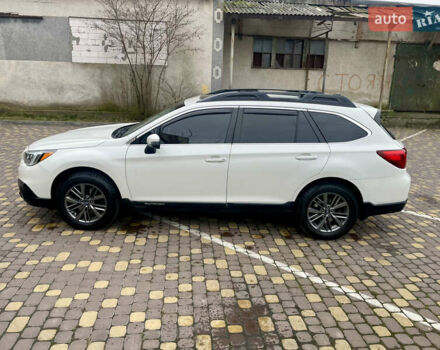 Белый Субару Аутбек, объемом двигателя 2.46 л и пробегом 170 тыс. км за 16500 $, фото 8 на Automoto.ua