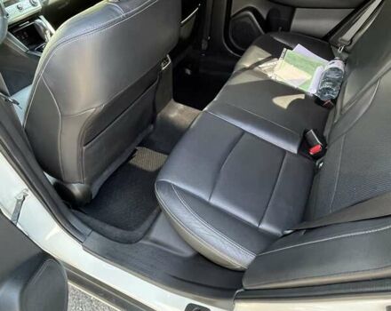 Білий Субару Аутбек, об'ємом двигуна 2 л та пробігом 346 тис. км за 11800 $, фото 23 на Automoto.ua