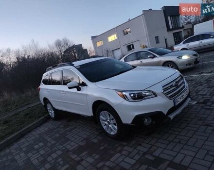 Білий Субару Аутбек, об'ємом двигуна 2.46 л та пробігом 133 тис. км за 14000 $, фото 6 на Automoto.ua