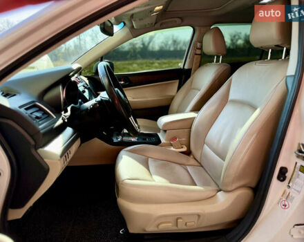 Белый Субару Аутбек, объемом двигателя 3.63 л и пробегом 120 тыс. км за 15500 $, фото 16 на Automoto.ua