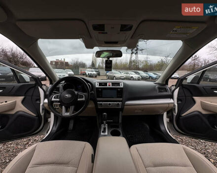 Белый Субару Аутбек, объемом двигателя 2.5 л и пробегом 198 тыс. км за 13700 $, фото 10 на Automoto.ua