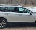 Белый Субару Аутбек, объемом двигателя 2 л и пробегом 250 тыс. км за 16500 $, фото 6 на Automoto.ua