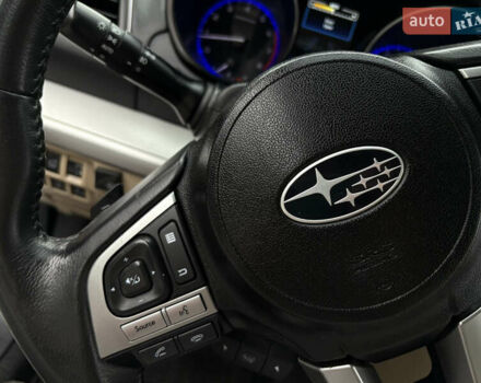 Белый Субару Аутбек, объемом двигателя 2.5 л и пробегом 198 тыс. км за 13700 $, фото 19 на Automoto.ua