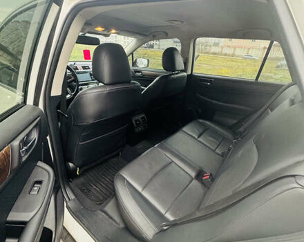 Білий Субару Аутбек, об'ємом двигуна 2.5 л та пробігом 115 тис. км за 14500 $, фото 9 на Automoto.ua